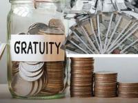 नव्या कामगार कायद्यानं ग्रॅच्युईटी वाढणार; काय आहे नवा फॉर्म्युला, कोणावर किती होणार परिणाम? - Marathi News | Gratuity will increase with the new labor law What is the new formula who will be affected and how much | Latest business News at Lokmat.com