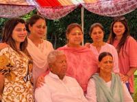 तेजस्वी यादवांच्या अन्य तिन्ही बहिणींनी पाटणाचे घर सोडले; मोठ्या बहिणीनंतर... - Marathi News | Bihar Election Lalu Prasad Yadav Family: Tejashwi Yadav's other three sisters left their Patna home; after the elder sister... lalu yadav's all daughters leave home | Latest national News at Lokmat.com तेजस्वी यादवांच्या अन्य तिन्ही बहिणींनी पाटणाचे घर सोडले; मोठ्या बहिणीनंतर... - Marathi News | Bihar Election Lalu Prasad Yadav Family: Tejashwi Yadav's other three sisters left their Patna home; after the elder sister... lalu yadav's all daughters leave home | Latest national News at Lokmat.com