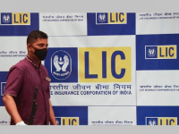 Know All About LIC Jeevan Umang Policy: Deposit as little as Rs 44 get Rs 27.60 lakh - News | Know All About LIC Jeevan Umang Policy: Deposit as little as Rs 44 get Rs 27.60 lakh | Latest national Photos at Lokmattimes.com Know All About LIC Jeevan Umang Policy: Deposit as little as Rs 44 get Rs 27.60 lakh - News | Know All About LIC Jeevan Umang Policy: Deposit as little as Rs 44 get Rs 27.60 lakh | Latest national Photos at Lokmattimes.com