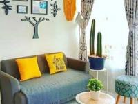 फक्त १००० रुपयांत करा घराचा कायापालट! मिळेल फाईव स्टार हॉटेलसारखा लूक- ५ सोप्या ट्रिक्स; कमी खर्चात लक्झरी रुम - Marathi News | Living room transformation under 1000 rupees How to make your home look expensive on a budget 5-star hotel look for home decor ideas Budget friendly luxury home interior tips | Latest sakhi Photos at Lokmat.com