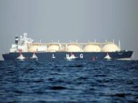 १३६३५७ घन मीटर क्षमता, गायब होते LNG टँकर जहाज; अचानक भारताजवळ दिसले, महिनाभर कुठे होते? - Marathi News | lng tanker ship with a capacity of 136357 cubic meters disappeared suddenly appeared near india where was it for a month after travel in strait of hormuz | Latest international News at Lokmat.com