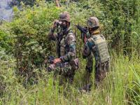 LOC वर ६९ लॉन्चिंग पॅड, १५० दहशतवादी घुसखोरीच्या तयारीत; भारत पुन्हा 'ऑपरेशन सिंदूर' राबवणार? - Marathi News | 69 launching pads on LOC, 150 terrorists preparing for infiltration; Will India launch 'Operation Sindoor' again? | Latest national News at Lokmat.com LOC वर ६९ लॉन्चिंग पॅड, १५० दहशतवादी घुसखोरीच्या तयारीत; भारत पुन्हा 'ऑपरेशन सिंदूर' राबवणार? - Marathi News | 69 launching pads on LOC, 150 terrorists preparing for infiltration; Will India launch 'Operation Sindoor' again? | Latest national News at Lokmat.com