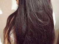 कोंड्यामुळे डोक्याला सुटते खाज-चारचौघात वाटते लाज, पाहा जावेद हबीबचा उपाय-काही दिवसांत कोंडा गायब - Marathi News | how to get rid of dandruff, javed habib shared tips for dandruff free hair | Latest sakhi Photos at Lokmat.com