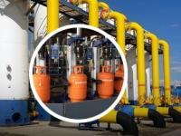 कच्च्या तेलापासून ते तुमच्या स्वयंपाकघरापर्यंत; असा तयार होतो 'LPG' गॅस! - Marathi News | How is LPG Produced? Step-by-Step Manufacturing Process of Liquefied Petroleum Gas | Latest business Photos at Lokmat.com