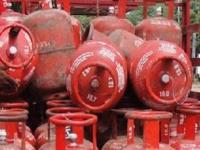 भारताचा अमेरिकेसोबत ऐतिहासिक LPG करार; घरगुती गॅस सिलिंडरची किंमत कमी होणार? - Marathi News | India-America Trade: India's historic LPG deal with America; Will the price of domestic gas cylinders come down? | Latest business News at Lokmat.com भारताचा अमेरिकेसोबत ऐतिहासिक LPG करार; घरगुती गॅस सिलिंडरची किंमत कमी होणार? - Marathi News | India-America Trade: India's historic LPG deal with America; Will the price of domestic gas cylinders come down? | Latest business News at Lokmat.com