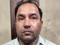 'डार्लिंग, तुझ्यासाठी पेपरची व्यवस्था केलीये..."; विद्यार्थिनीकडे संतापजनक मागणी, लखनौ विद्यापीठात खळबळ - Marathi News | Darling, I have arranged a paper for you Anger towards student, stir in Lucknow University | Latest national News at Lokmat.com