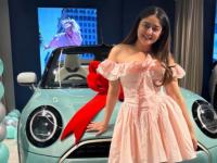 आधी पतीपासून घटस्फोट, आता स्वतःला दिलं गिफ्ट! माही विजने खरेदी केली शानदार कार - Marathi News | Mahhi Vij buy a new car after divorce with husband actor jay bhanushali | Latest filmy News at Lokmat.com