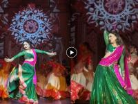 उदयपूरच्या ग्रँड वेडिंगमध्ये माधुरी दीक्षितचा 'डोला रे डोला' गाण्यावर अफलातून डान्स, व्हिडीओ व्हायरल - Marathi News | madhuri dixit dance on dola re dola song in udaipur grand wedding watch video | Latest filmy News at Lokmat.com उदयपूरच्या ग्रँड वेडिंगमध्ये माधुरी दीक्षितचा 'डोला रे डोला' गाण्यावर अफलातून डान्स, व्हिडीओ व्हायरल - Marathi News | madhuri dixit dance on dola re dola song in udaipur grand wedding watch video | Latest filmy News at Lokmat.com