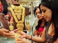 Gold Price Today: गेल्या तीन दिवसांपासून सोन्याच्या किंमतीत सातत्याने वाढ; जाणून घ्या आजचे दर! - Marathi News | Gold Price Today: Gold price continues to rise for last three days; Find out today's rates! | Latest national Photos at Lokmat.com