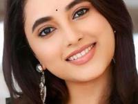 संक्रांत स्पेशल : इंस्टंट ग्लो देणारं झटपट फेशियल, स्वयंपाकघरातील पदार्थच 'या' पद्धतीने चेहऱ्यावर चोळा, चेहरा चमकेल - Marathi News | instant facial at home, how to do instant facial at home, makar sankrant special instant glow facial | Latest sakhi Photos at Lokmat.com