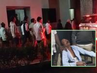 माळेगावात तणाव! शरद पवार राष्ट्रवादीचे शहराध्यक्ष नितीन तावरे यांच्यावर जीवघेणा हल्ला  - Marathi News | Tension in Malegaon! attacks on Sharad Pawar's NCP's leader Nitin Taware, Crime news politics pune | Latest pune News at Lokmat.com