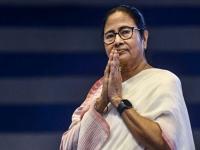 तृणमूल काँग्रेस पराभवाच्या उंबरठ्यावर, ममता बॅनर्जी हताश, पण सोडली नाही विजयाची आस, कार्यकर्त्यांना केलं असं आवाहन - Marathi News | West Bengal Assembly Election 2026 Result: Trinamool Congress on the brink of defeat, Mamata Banerjee is desperate, she appealed to the workers | Latest national News at Lokmat.com