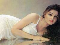 विश्वास बसणार नाही पण या अभिनेत्रींवर आली बी-ग्रेड सिनेमांत काम करण्याची वेळ - Marathi News | bollywood actresses in b grade films | Latest filmy Photos at Lokmat.com