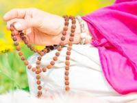 janmashtami 2021 : समस्त इच्छापूर्तीसाठी जन्माष्टमीच्या शुभ मुहूर्तावर म्हणा 'हे' कृष्णमंत्र, सोपे होईल जगण्याचे तंत्र! - Marathi News | janmashtami 2021: For the fulfillment of all desires, on the auspicious moment of Janmashtami, say 'these' Krishna Mantra, the technique of living will be easier! | Latest bhakti Photos at Lokmat.com