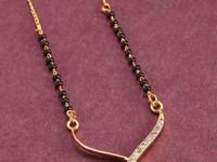 सणउत्सवात ऑफिसला जाताना घाला ‘ही’ मंगळसूत्रं- सुंदर नाजूक डिझाइन्स-पारंपरिक लूकही शोभेल आणि दिसाल परफेक्ट - Marathi News | diwali Festive Season Office Look best mangalsutra designs for office-going women lightweight gold mangalsutra designs for daily use latest modern mangalsutra styles for working women office diwali party | Latest sakhi Photos at Lokmat.com