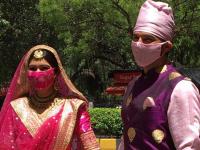 ‘ससुराल सिमर का’ फेम मनीष रायसिंघनने लॉकडाऊनमध्ये उरकले लग्न, पाहा फोटो - Marathi News | Sasural Simar Ka actor Manish Raisinghan ties the knot with Sangeita Chauhaan amid lockdown | Latest filmy Photos at Lokmat.com