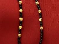 सौभाग्याची सुंदर खूण लग्नातला मुहूर्तमणी, पाहा मुहूर्तमणीचे सुंदर डिझाइन्स-लग्नाचा क्षण होईल खास - Marathi News | latest muhurat mani mangalsutra design trendy jewellery women bride fashion in wedding function | Latest sakhi Photos at Lokmat.com