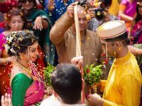 लग्नाला बोलविता येणार अवघे १०० पाहुणे, फक्त १० पक्वान्ने; लोकसभेत विधेयक आणले जातेय - Marathi News | Only 100 guests can be invited to the wedding, only 10 items in buffet; A bill is being introduced in the Lok Sabha | Latest national Photos at Lokmat.com