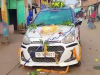 लग्नघरात शोककळा, वराच्या कारखाली चिरडून वडिलांचा मृत्यू, वधूचा भाऊ गंभीर जखमी - Marathi News | Mourning at the wedding, father crushed to death by groom's car, bride's brother seriously injured | Latest national News at Lokmat.com लग्नघरात शोककळा, वराच्या कारखाली चिरडून वडिलांचा मृत्यू, वधूचा भाऊ गंभीर जखमी - Marathi News | Mourning at the wedding, father crushed to death by groom's car, bride's brother seriously injured | Latest national News at Lokmat.com