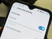 फोनमधील 'या' सेटिंग्ज बदलाल तर वाचेल बराच इंटरनेट डेटा! अनेकांना माहीत नाहीत सोप्या टिप्स - Marathi News | If you change these settings in your phone, you will save a lot of internet data! Simple tips that many people don't know | Latest tech Photos at Lokmat.com