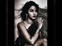 मराठमोळ्या मीरा जोशीच्या नव्या फोटोशूटने उडवली सर्वांची झोप, पहा तिचे फोटो  - Marathi News | Marathi Actress Meera Joshi shared photoshoot on Instagram TJL | Latest filmy Photos at Lokmat.com