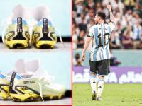 Lionel Messi's special World Cup boots : कुछ खास है! लिओनेल मेस्सीचा विक्रम अन् चर्चा त्याच्या बुटांची, असं काय लिहिलंय त्यावर? - Marathi News | Fifa World Cup 2022 Argentina beat Mexico : Lionel Messi's special World Cup boots with birth date of his sons written on them go viral, See pics | Latest football Photos at Lokmat.com
