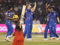IPL 2026 : ट्विस्टवर ट्विस्ट! शेवटच्या चेंडूवर RCB नं जिंकली मॅच; MI प्लेऑफ्सच्या शर्यतीतून OUT - Marathi News | IPL 2026 RCB vs MI Royal Challengers Bengaluru beat Mumbai Indians by 2 wickets in a thriller Krunal Pandya | Latest cricket News at Lokmat.com