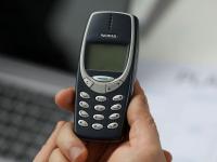 २९ वर्षांपूर्वी आज भारतात पहिल्यांदा झालं होतं मोबाईलवरून संभाषण, कुणी केलेला कॉल? - Marathi News | First Mobile Phone Call In India: 29 years ago today, a mobile phone conversation was made for the first time in India, who made the call? | Latest national Photos at Lokmat.com