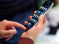 भारतापेक्षा पाकिस्तानमध्ये मोबाईल डेटा स्वस्त; 'या' देशात इंटरनेटचा सर्वाधिक 'भाव' - Marathi News | Average cost of 1GB of mobile data Mobile data is cheaper in Pakistan than in India while Falkland Islands costs the most | Latest business Photos at Lokmat.com