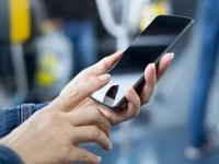 मोबाईल फोनशी छेडछाड करणं पडणार महागात; होऊ शकतो ३ वर्षांचा तुरुंगवास आणि ५० लाख रुपयांचा दंड - Marathi News | Tampering with your mobile phone will be costly imei can lead to 3 years in jail and a fine of Rs 50 lakh | Latest business News at Lokmat.com