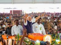 तामिळनाडूत भाजपानं खेळला UP चा राजकीय डाव; २०२४ च्या निवडणुकीसाठी 'गेमचेंजर प्लॅन' - Marathi News | Tamil Nadu Lok Sabha Election 2024 - BJP tries to win maximum seats in the state, alliance with 9 smaller parties | Latest national Photos at Lokmat.com