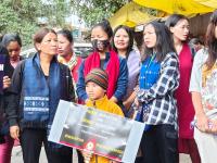 मणिपुरी नागरिकांसह विरोधकांचा पंतप्रधान मोदींच्या पुणे दौऱ्याला कडाडून विरोध; पाहा फोटो - Marathi News | Opponents including Manipuri citizens strongly oppose PM Modi's visit to Pune; See photo | Latest pune Photos at Lokmat.com