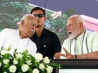 नरेंद्र मोदींचा उत्तराधिकारी कोण बनणार? सरसंघचालक मोहन भागवतांचं सूचक विधान, म्हणाले...     - Marathi News | Who will be the successor of Narendra Modi? RSS chief Mohan Bhagwat's suggestive statement, said... | Latest national News at Lokmat.com