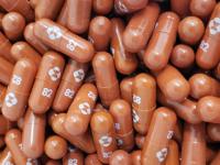 काय आहे Molnupiravir? कोरोनाविरोधात कितपत प्रभावी? जाणून घ्या... - Marathi News | What is Molnupiravir? How effective is it against corona? | Latest health Photos at Lokmat.com