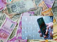 या कामांमधून घरबसल्या होईल नोकरीपेक्षा अधिक कमाई, लागेल केवळ स्मार्टफोन आणि इंटरनेट कनेक्शन - Marathi News | These jobs will earn you more than working from home, all you need is a smartphone and an internet connection | Latest business Photos at Lokmat.com