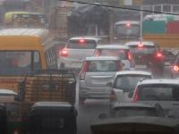 मान्सून लवकर आला, पण 'या' उद्योगांना रडवले! तुमच्या नोकरीवरही संकट? - Marathi News | Monsoon spoils summer sales Cooling products, ice cream, jobs all take a hit job also in danger | Latest business Photos at Lokmat.com