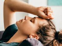 Women Health: मासिक पाळी येण्यापूर्वी मूड का बिघडतो? शरीरातील 'हे' ५ बदल वेळीच ओळखा! - Marathi News | Women Health: Why does mood change before menstruation? Identify 'these' 5 changes in the body in time! | Latest sakhi News at Lokmat.com Women Health: मासिक पाळी येण्यापूर्वी मूड का बिघडतो? शरीरातील 'हे' ५ बदल वेळीच ओळखा! - Marathi News | Women Health: Why does mood change before menstruation? Identify 'these' 5 changes in the body in time! | Latest sakhi News at Lokmat.com