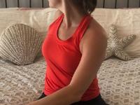 आळस दोन मिनिटांत छुमंतर, सकाळी अंथरुणात बसल्याबसल्या करा '६' गोष्टी, थकवा गायब - Marathi News | Laziness will disappear in two minutes, do '6' things while sitting in bed in the morning, fatigue will disappear | Latest sakhi Photos at Lokmat.com