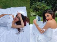 Photos : खूल्या आकाशाखाली Mouni Roy चं झक्कास फोटोशूट, तिच्या अदांवर फिदा झाले फॅन्स! - Marathi News | New photoshoot of Mouni Roy went viral on social media | Latest filmy Photos at Lokmat.com
