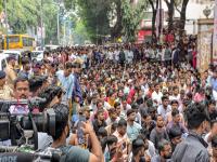 MPSC परीक्षा पुढे ढकलण्याचा निर्णय, पण तरीही विद्यार्थ्यांचं आंदोलन कायम राहणार; कारण... - Marathi News | Decision to Postpone MPSC Exams But Students Agitation Will Continue | Latest pune Photos at Lokmat.com