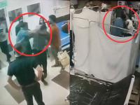 Mumbai: कूपर रुग्णालयात मृत रुग्णाच्या नातेवाईकाकडून डॉक्टरांना मारहाण - Marathi News | Shocking: Relatives of Deceased Patient Assault Three Doctors at Cooper Hospital, Mumbai | Latest mumbai News at Lokmat.com Mumbai: कूपर रुग्णालयात मृत रुग्णाच्या नातेवाईकाकडून डॉक्टरांना मारहाण - Marathi News | Shocking: Relatives of Deceased Patient Assault Three Doctors at Cooper Hospital, Mumbai | Latest mumbai News at Lokmat.com