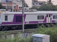 मुंबईला भारतातील पहिली नॉन-एसी ‘बंद दरवाजांची’ लोकल ट्रेन; उपनगरीय सेवेत होणार दाखल   - Marathi News | India's first non-AC 'closed door' local train to Mumbai; to be introduced in suburban service | Latest mumbai News at Lokmat.com