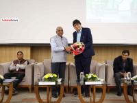 AI शक्तिशाली सहाय्यक, मात्र मानवी मेंदूला पर्याय नाही; सर्व तज्ज्ञांचे एकमताने शिक्कामोर्तब - Marathi News | AI is a powerful assistant, but no substitute for the human brain; All experts unanimously agree | Latest nagpur News at Lokmat.com