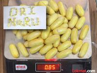 शॉम्पूच्या बॉटलमध्ये ४.२६ कोटींचे कोकेन, नागपुरात राजधानी एक्सप्रेसमध्ये सिनेस्टाईल कारवाई - Marathi News | Cocaine worth Rs 4.26 crores found in shampoo bottle, Cinestyle operation on Rajdhani Express in Nagpur | Latest nagpur News at Lokmat.com