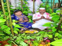 नागपंचमीला होते येथे नागवेलीची पूजा - Marathi News | naagapancamailaa-haotae-yaethae-naagavaelaicai-pauujaa | Latest jalgaon Photos at Lokmat.com