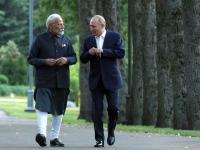 पुतिन भारतात पोहोचण्यापूर्वीच मोठी बातमी येऊन धडकली, 2 अब्ज डॉलरच्या डीलवर शिक्कामोर्तब; पाक-चीनची झोप उडणार! - Marathi News | Big news came even before Putin reached Delhi, 2 billion dollars deal signed Pakistan-China will lose their sleep | Latest national News at Lokmat.com