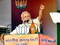 ज्यांना गुरू म्हणाले होते, त्याच शरद पवारांवर मोदींनी का केला 'स्ट्राईक'? - Marathi News | Lok Sabha Election 2019: Why did Narendra Modi target Sharad Pawar in his wardha rally | Latest politics Photos at Lokmat.com