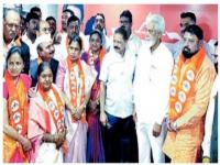 शिंदेसेना-राष्ट्रवादीचा ५९:४१ टक्के जागांचा फॉर्म्युला; मध्यरात्रीपर्यंत चर्चांचा घोळ, भाजप युतीसाठी अनुत्सुक - Marathi News | Nashik Municipal Corporation Election 2026 Shinde Sena-NCP's 59:41 percent seat formula; Discussions continued till midnight, unfavorable for BJP alliance | Latest nashik News at Lokmat.com