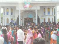 प्रभू येशूचा जन्मसोहळा उत्साहात साजरा, नाताळनिमित्त नगर जिल्ह्यातील चर्च बहरले - Marathi News | The Lord Jesus celebrates the birthday celebrations; | Latest ahilyanagar Photos at Lokmat.com