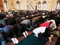 धर्मांतराचा परिणाम; जपानमध्ये १० वर्षांत दुपटीने वाढले मुस्लिम! - Marathi News | muslims double in Japan in 10 years | Latest international Photos at Lokmat.com